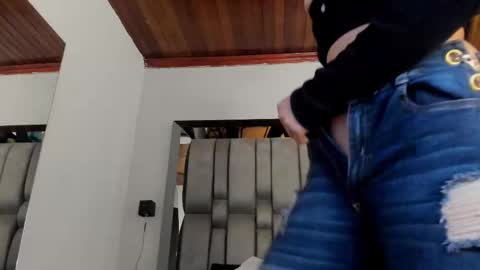     online show from 11/03/25, 11:33