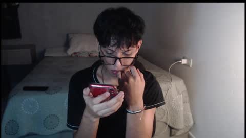 niklaus_wolf online show from 09/10/25, 03:28