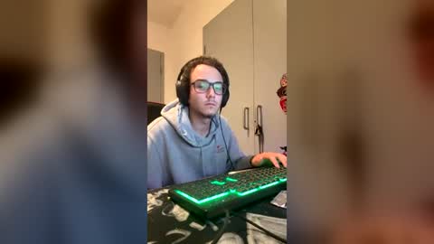 nikol296893 online show from 08/02/26, 04:49