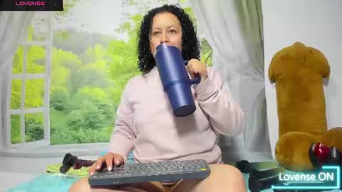 Snapshot of nikol32__ chatting on 06/24/26, 10:36 dayan online show from 06/24/26, 10:36