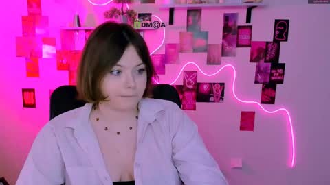 Snapshot of nikol_kitt chatting on 04/26/26, 07:22 Little Niko Help me reach my goals online show from 04/26/26, 07:22