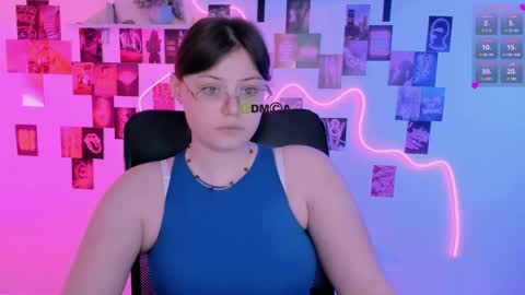 Snapshot of nikol_kitt chatting on 05/28/26, 07:11 Little Niko Help me reach my goals online show from 05/28/26, 07:11