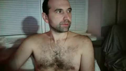 Snapshot of nikolas_vaz chatting on 12/30/24, 12:11 nikolas_vaz online show from 12/30/24, 12:11
