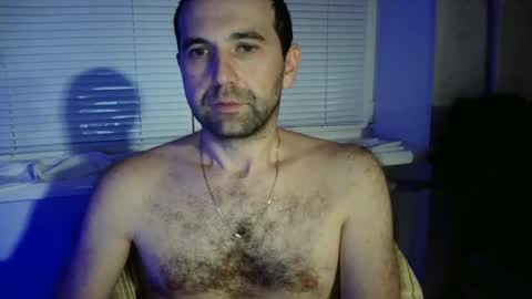 Snapshot of nikolas_vaz chatting on 01/12/25, 09:40 nikolas_vaz online show from 01/12/25, 09:40