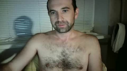 Snapshot of nikolas_vaz chatting on 10/19/25, 08:20 nikolas_vaz online show from 10/19/25, 08:20