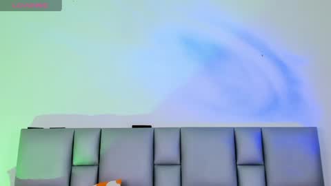    online show from 04/03/26, 08:18