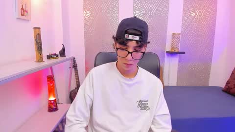    online show from 10/17/25, 04:59