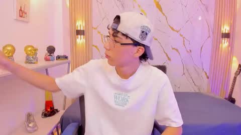    online show from 03/12/26, 04:18