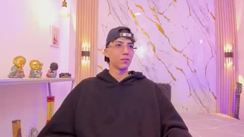    online show from 03/18/26, 04:48