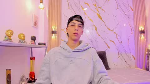    online show from 04/02/26, 04:21