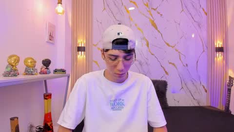    online show from 04/10/26, 04:50