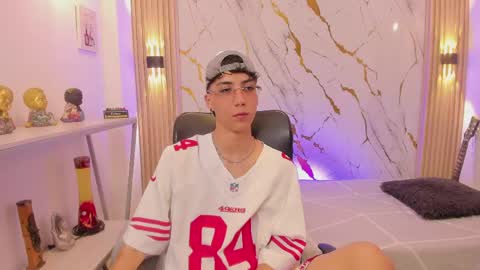 Snapshot of nikolay_gregori chatting on 05/12/26, 04:42 online show from 05/12/26, 04:42