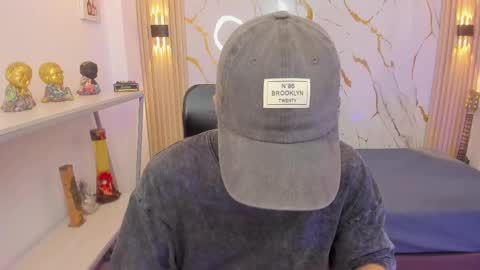 Snapshot of nikolay_gregori chatting on 05/15/26, 04:30 online show from 05/15/26, 04:30