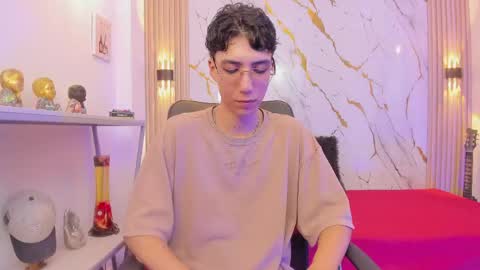 Snapshot of nikolay_gregori chatting on 05/25/26, 04:18 online show from 05/25/26, 04:18