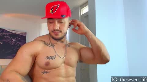 Snapshot of nikolaylisin chatting on 12/04/25, 04:59 Niko online show from 12/04/25, 04:59