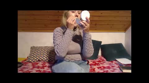 Nikole1 online show from 10/27/25, 09:57