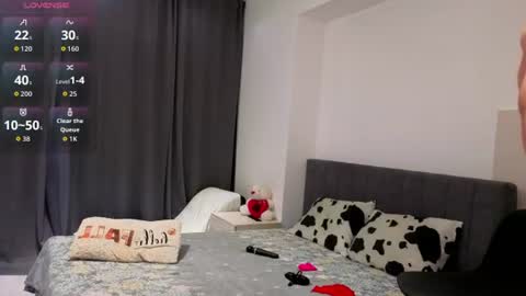 Snapshot of nikolesmyth chatting on 07/06/26, 12:29 NykoleSmyth online show from 07/06/26, 12:29
