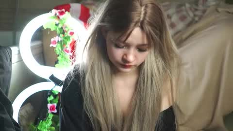 nikoli_naw online show from 09/12/25, 04:23