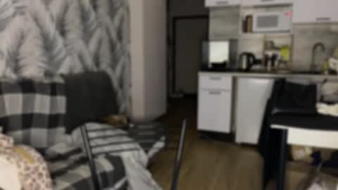 nikoli_naw online show from 04/20/26, 07:37