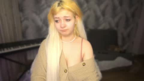 nikoli_naw online show from 04/27/26, 09:02