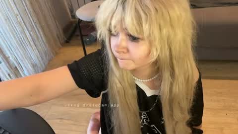 Snapshot of nikoli_naw chatting on 07/14/26, 02:12 nikoli_naw online show from 07/14/26, 02:12