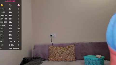 Snapshot of nikoll_s chatting on 07/12/26, 03:08 online show from 07/12/26, 03:08