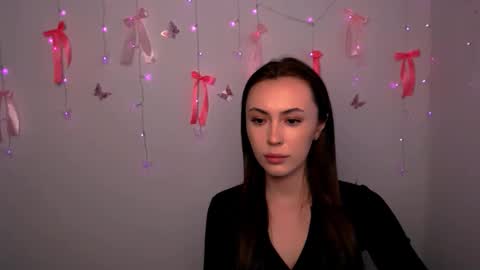 Snapshot of nikonara_ chatting on 04/24/26, 12:18 nikonara_ online show from 04/24/26, 12:18
