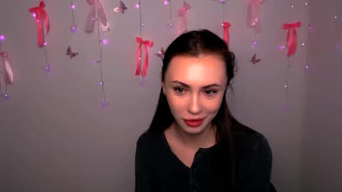 Snapshot of nikonara_ chatting on 04/25/26, 12:41 nikonara_ online show from 04/25/26, 12:41