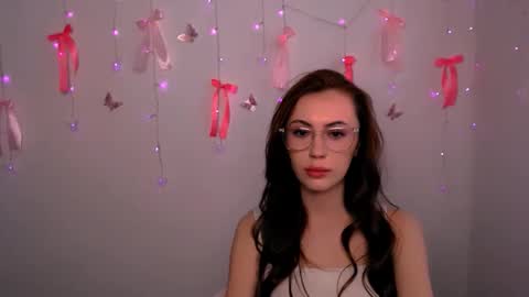 Snapshot of nikonara_ chatting on 04/26/26, 10:46 nikonara_ online show from 04/26/26, 10:46
