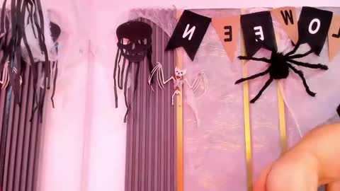 Niko Stone online show from 10/26/25, 04:40