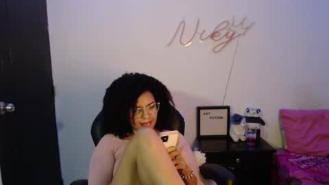 Nicole    GTM-5 1100 pm - 700 am online show from 01/13/25, 10:36