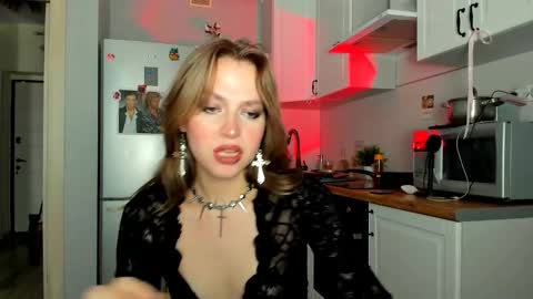 Veronica online show from 02/10/25, 11:46
