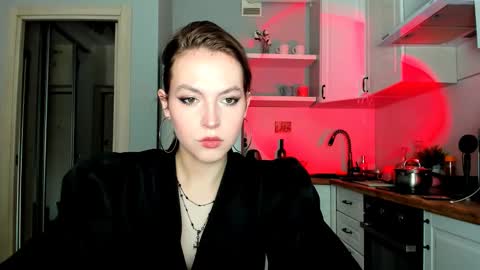Veronica online show from 02/24/25, 11:43