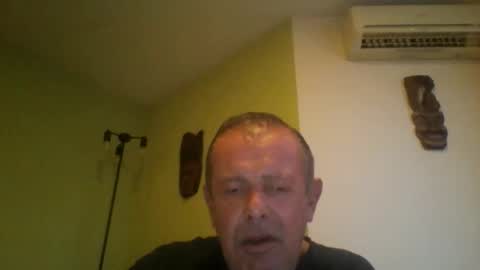 Snapshot of nikyo419 chatting on 10/01/25, 04:29 nikyo419 online show from 10/01/25, 04:29