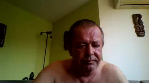 Snapshot of nikyo419 chatting on 05/28/26, 04:32 nikyo419 online show from 05/28/26, 04:32