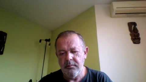 Snapshot of nikyo419 chatting on 06/15/26, 03:31 nikyo419 online show from 06/15/26, 03:31