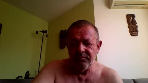 Snapshot of nikyo419 chatting on 07/19/26, 06:39 nikyo419 online show from 07/19/26, 06:39