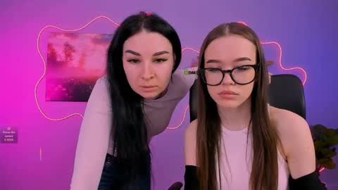 nila_eclipse online show from 04/18/26, 09:02