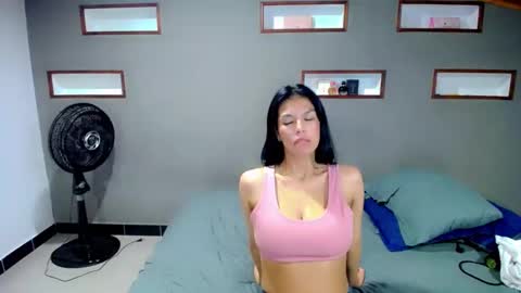 nila online show from 01/23/25, 11:58