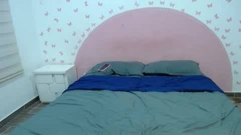 nila online show from 11/24/25, 03:50