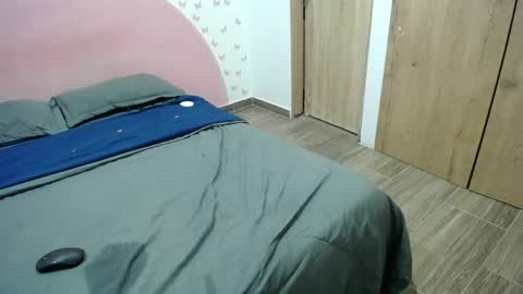 nila online show from 04/08/26, 12:10