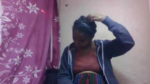 nilah online show from 09/20/25, 12:39