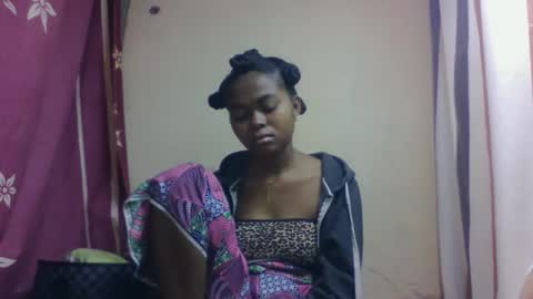 nilah online show from 09/29/25, 09:58