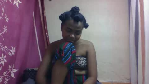 nilah online show from 09/30/25, 10:09