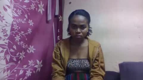 nilah online show from 10/12/25, 07:18