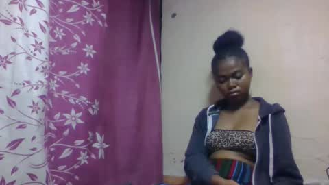 nilah online show from 11/07/25, 11:49