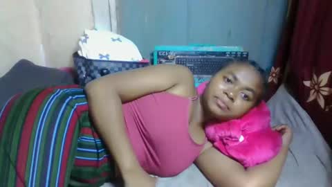 nilah online show from 04/18/26, 08:20