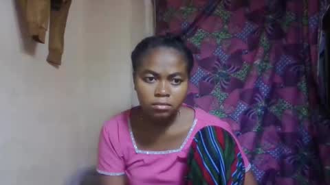 nilah online show from 06/04/26, 05:24