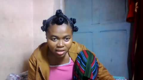 nilah online show from 06/25/26, 06:07