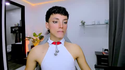 Nilam online show from 09/27/25, 11:54